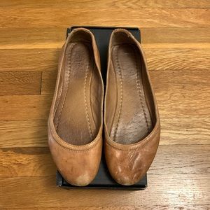 Frye Carson Ballet shoes in Beige. 8.5M